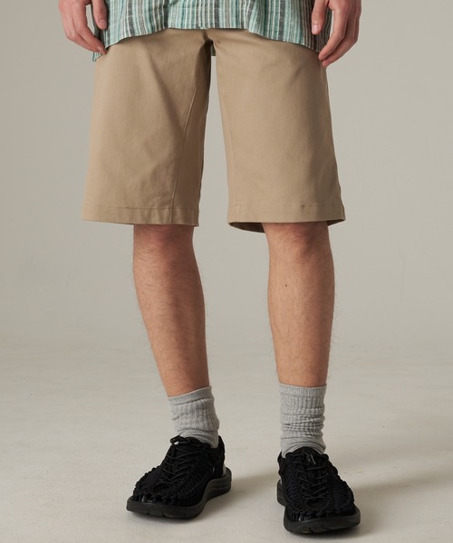 Eddie Bauer（エディーバウアー）の「ボイジャーフレックス チノ ショートパンツ（チノパンツ・メンズ・ベージュ/ブラック/サファリグリーン・M/L/XL/XXL）」の11枚目の写真