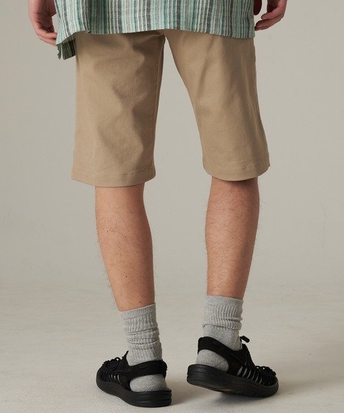 Eddie Bauer（エディーバウアー）の「ボイジャーフレックス チノ ショートパンツ（チノパンツ・メンズ・ベージュ/ブラック/サファリグリーン・M/L/XL/XXL）」の13枚目の写真