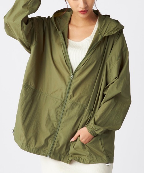 Ocean Pacific（オーシャンパシフィック）の「【OP/オーピー】【限定商品】ナイロンフード付きパーカー/水陸両用軽量撥水UVナイロンラッシュガードパーカー（ラッシュガード・レディース・ベージュ/ブラック/カーキ・MEDIUM/LARGE/X-LARGE）」の17枚目の写真