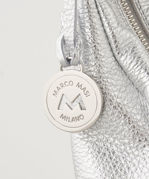 BEARDSLEY（ビアズリー）の「《MARCO MASI》ワンハンドルバッグ(シルバー)（ハンドバッグ・レディース・シルバー・FREE）」の4枚目の写真