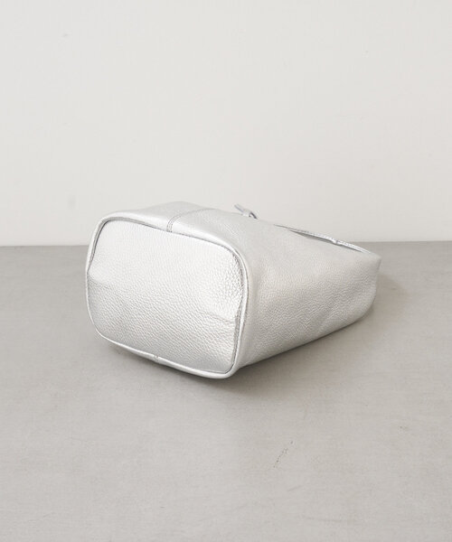 BEARDSLEY（ビアズリー）の「《MARCO MASI》ワンハンドルバッグ(シルバー)（ハンドバッグ・レディース・シルバー・FREE）」の5枚目の写真