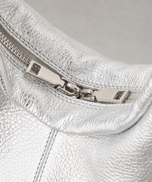BEARDSLEY（ビアズリー）の「《MARCO MASI》ワンハンドルバッグ(シルバー)（ハンドバッグ・レディース・シルバー・FREE）」の7枚目の写真