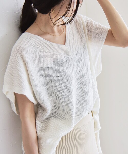 quaranciel(カランシエル)の「quaranciel:〈手洗い可能〉ラミー ミックス Vネック ノースリーブ シアー ニット(ニット/セーター・レディース・ホワイト/ブラウン/ブラック・ONE SIZE)」の9枚目の写真