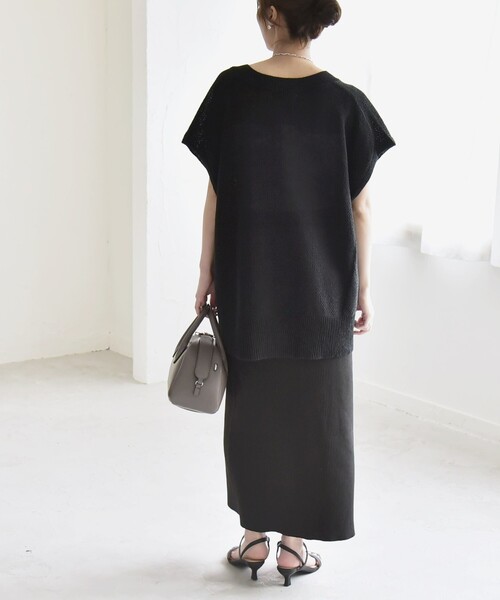 quaranciel(カランシエル)の「quaranciel:〈手洗い可能〉ラミー ミックス Vネック ノースリーブ シアー ニット(ニット/セーター・レディース・ホワイト/ブラウン/ブラック・ONE SIZE)」の18枚目の写真