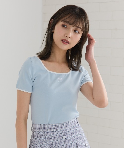 REDYAZEL(レディアゼル)の「リボンエンブロイダリーパイピングTシャツ(Tシャツ/カットソー・レディース・ブラック/サックスブルー/オフホワイト・FREE)」の3枚目の写真