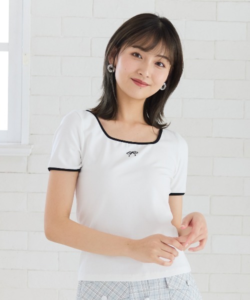 REDYAZEL(レディアゼル)の「リボンエンブロイダリーパイピングTシャツ(Tシャツ/カットソー・レディース・ブラック/サックスブルー/オフホワイト・FREE)」の13枚目の写真