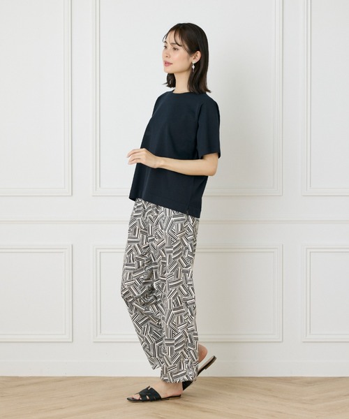 INED（イネド）の「【WEB限定】Tシャツ風プルオーバーニット（ニット/セーター・レディース・サックスブルー/オフホワイト/ネイビー/マスタード・9号）」の9枚目の写真