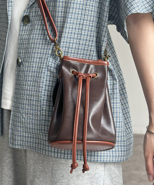 CPCM（シーピーシーエム）の「PU巾着ショルダーバッグ（ショルダーバッグ・メンズ・ブラウン/キャメル/ブラック・FREE）」の11枚目の写真
