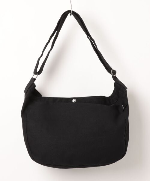 UNIVERSAL OVERALL(ユニバーサルオーバーオール)の「SOLID COLOR NEWSPAPER BAG(ショルダーバッグ・メンズ・ホワイト/ブラック・FREE)」の6枚目の写真
