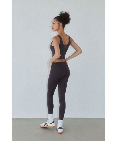 ALEXIA STAM（アリシアスタン）の「Wellness Long Leggings /UVカットロングレギンス（その他パンツ・レディース・チャコールグレー/ブラウン・S/M/L）」の3枚目の写真