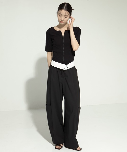 STUDIOUS（ステュディオス）の「【STUDIOUS/ステュディオス】Barrel Leg Cargo Trousers/バレルレッグカーゴトラウザー（スラックス・レディース・ダークグレー/ブラック・1/2）」の4枚目の写真