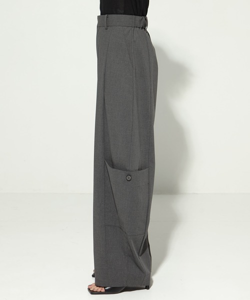STUDIOUS（ステュディオス）の「【STUDIOUS/ステュディオス】Barrel Leg Cargo Trousers/バレルレッグカーゴトラウザー（スラックス・レディース・ダークグレー/ブラック・1/2）」の8枚目の写真