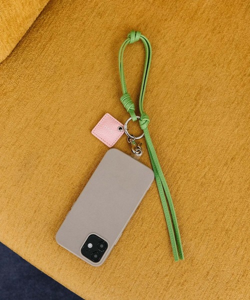 Beau're（ヴュレ）の「【BEAURE】B-25304　レザータッセルスマホストラップ（スマホグッズ・レディース・パープル/ライトグリーン/ブラック/アイボリー/キャメル・FREE）」の18枚目の写真