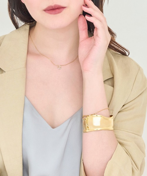 Phoebe（フィービィー）の「アークカフワイドバングル（バングル/リストバンド・レディース・シルバー/イエローゴールド・FREE）」の8枚目の写真