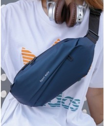 撥水多機能ボディバッグ