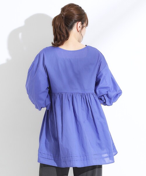 SHOO・LA・RUE(シューラルー)の「【S-LL】一枚で着映え バルーンスリーブブラウス(シャツ/ブラウス・レディース・オレンジ/ブラック/ブルー系その他・01/03/04/02)」の5枚目の写真