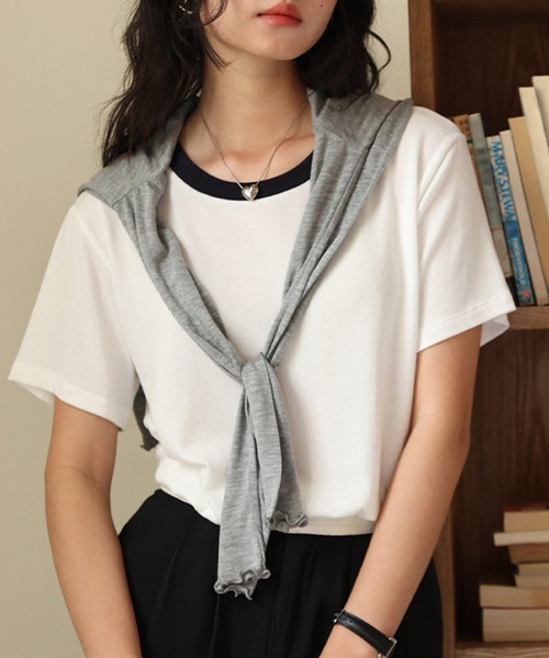 DAY CLOSET(デイ クローゼット)の「【通気性・吸湿性あり】半袖 バイカラー 配色 サマーニット Tシャツ レディース(Tシャツ/カットソー・レディース・グレー/ホワイト/ベージュ系その他/ネイビー/ベージュ・M/L)」の2枚目の写真