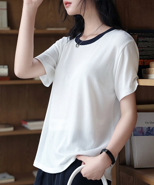 DAY CLOSET(デイ クローゼット)の「【通気性・吸湿性あり】半袖 バイカラー 配色 サマーニット Tシャツ レディース(Tシャツ/カットソー・レディース・グレー/ホワイト/ベージュ系その他/ネイビー/ベージュ・M/L)」の9枚目の写真
