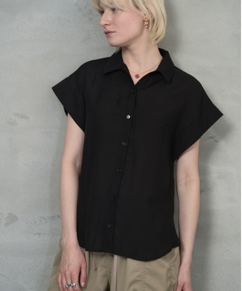 Muel Chic（ミュエルシック）の「Lay sheer shirt  レイシアーシャツ（シャツ/ブラウス・レディース・ミント/ホワイト/ブラック/ライトピンク・FREE）」の2枚目の写真