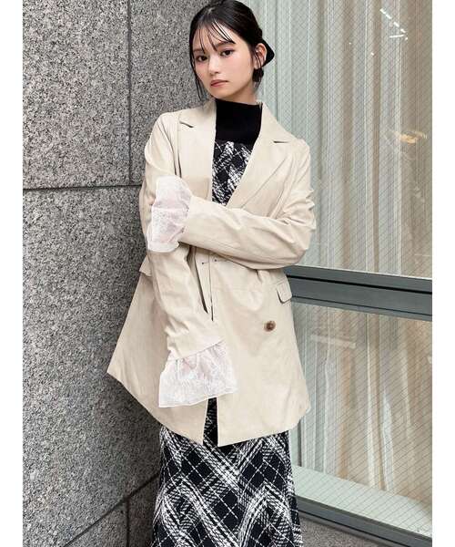 RESEXXY（リゼクシー）の「カフスレースフェイクレザージャケット（テーラードジャケット・レディース・ベージュ/ブラウン/ブラック・FREE）」の13枚目の写真