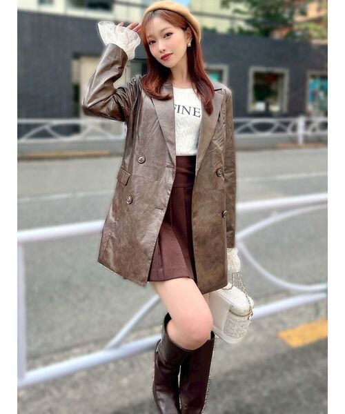 RESEXXY（リゼクシー）の「カフスレースフェイクレザージャケット（テーラードジャケット・レディース・ベージュ/ブラウン/ブラック・FREE）」の17枚目の写真