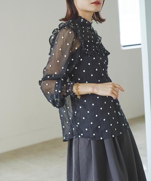 WEB限定』フラワー刺繍フリルネックブラウス（シャツ/ブラウス