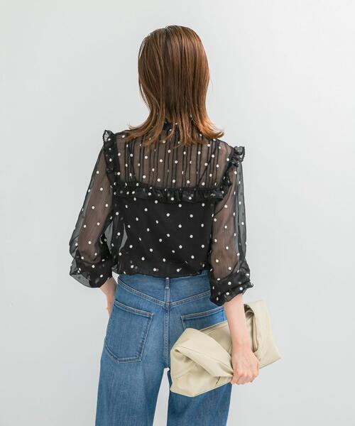 URBAN RESEARCH ROSSOフラワー刺繍フリルネックブラウス URBAN RESEARCH ROSSO｜『WEB限定』フラワー刺繍フリルネックブラウス