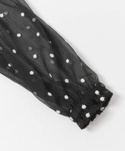 URBAN RESEARCH ROSSOフラワー刺繍フリルネックブラウス URBAN RESEARCH ROSSO｜『WEB限定』フラワー刺繍フリルネック