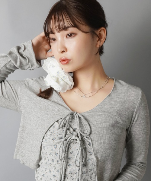 SPINNS(スピンズ)の「ワッフルシュシュ/レースフラワー/NEO森ガール(シュシュ・レディース・ホワイト/ネイビー・ONESIZE)」の5枚目の写真