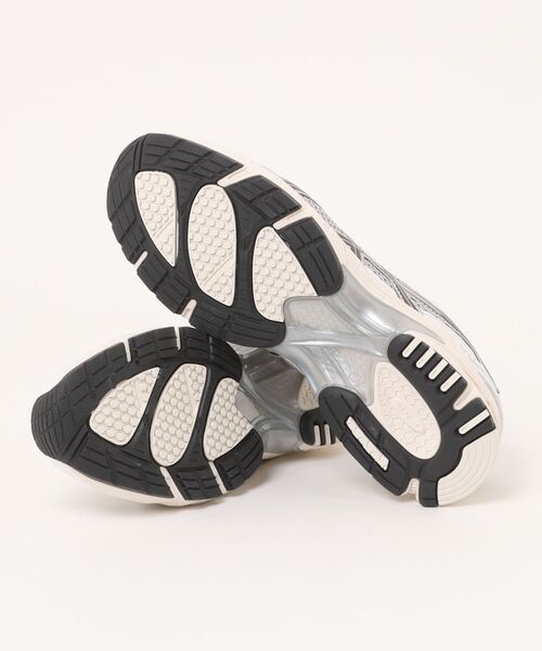 ASICS(アシックス)の「【ASICS】1203A607.105 GEL-DS TRAINER 14 ゲル DS トレーナー(スニーカー・メンズ・ブラック・28/29/28.5/27.5/27/26.5)」の3枚目の写真