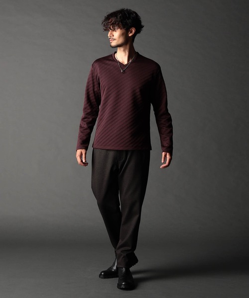 NICOLE CLUB FOR MEN(ニコルクラブフォーメン)の「ブリスターバイヤスジャカードVネックプルオーバー(Tシャツ/カットソー・メンズ・シルバーグレー/オフホワイト/ネイビー系/ブラック/レッド系・MEDIUM/LARGE/X-LARGE)」の15枚目の写真