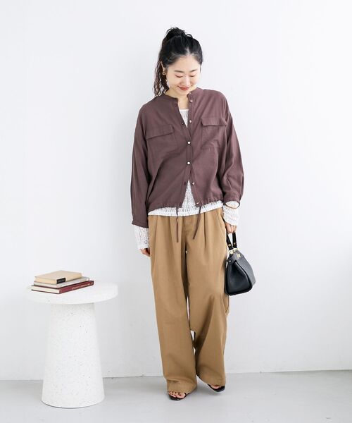 le.coeur blanc（ルクールブラン）の「タックカーブチノパンツ（チノパンツ・レディース・ベージュ/ネイビー・38/36）」の22枚目の写真