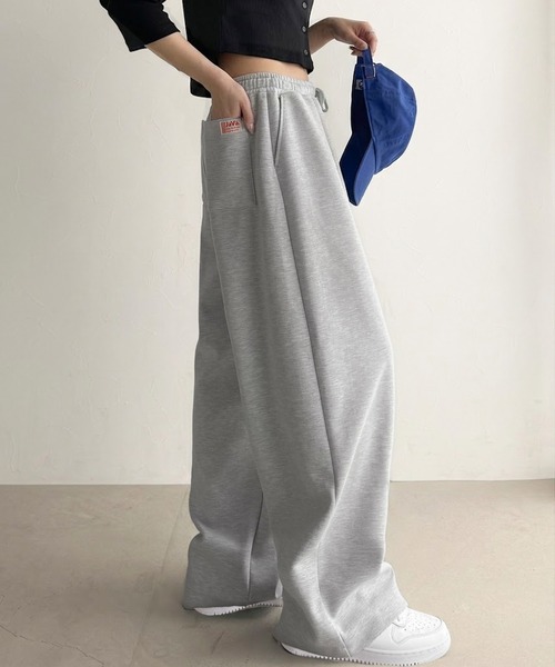 Java(ジャバ)の「《JaVa ジャバコラボ》大人の余白をまとうワイドスウェット。ヘビーウェイトスウェットワイドパンツ(スウェットパンツ・レディース・オートミール/杢グレー/ブラック・LARGE/MEDIUM/SMALL/X-LARGE)」の1枚目の写真