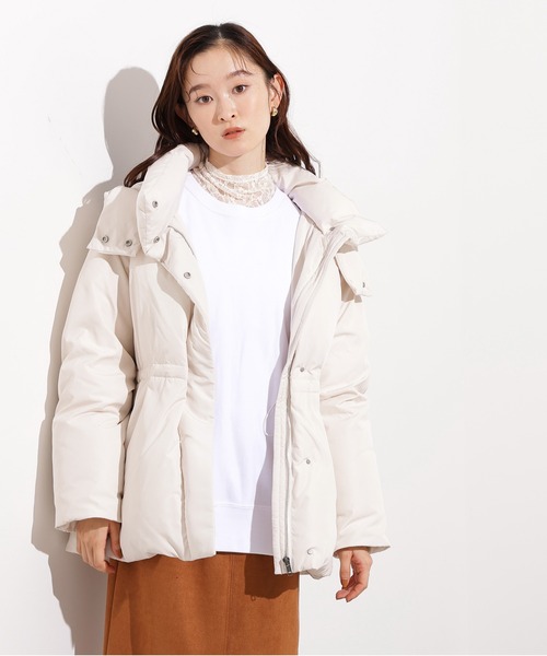 N.（N. Natural Beauty Basic）（エヌエヌナチュラルビューティーベーシック）の「【取り外し可能】フーデットミドルダウン（ダウンジャケット/コート・レディース・ブラック/ブラウン/オフホワイト・MEDIUM/SMALL）」の4枚目の写真