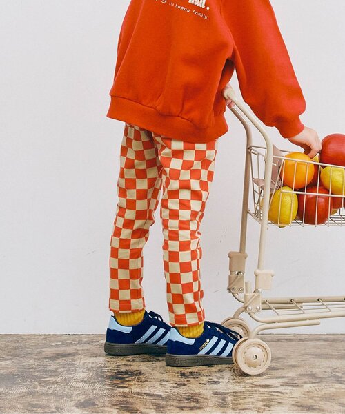 p.premier(ピードットプルミエ)の「【ジュニア対応】イロチ買いしたい総柄ストレッチレギンスパンツ(その他パンツ・キッズ・チャコール/ネイビー/オレンジ/イエロー/ブルー/ブラウン/グリーン/ブラック・80/90/100/110/120/130)」の8枚目の写真