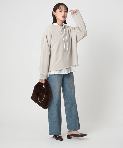 green label relaxing（グリーンレーベルリラクシング）の「【別注】＜Holidays Comfort＞ロゴ スウェット（スウェット・レディース・ブラウン系/レッド/ライトグレー・FREE）」の9枚目の写真