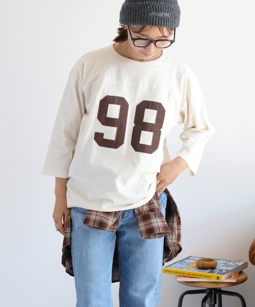 cepo（セポ）の「ナンバリングフットボールTee（Tシャツ/カットソー・レディース・ベージュ/チャコール・M）」の2枚目の写真