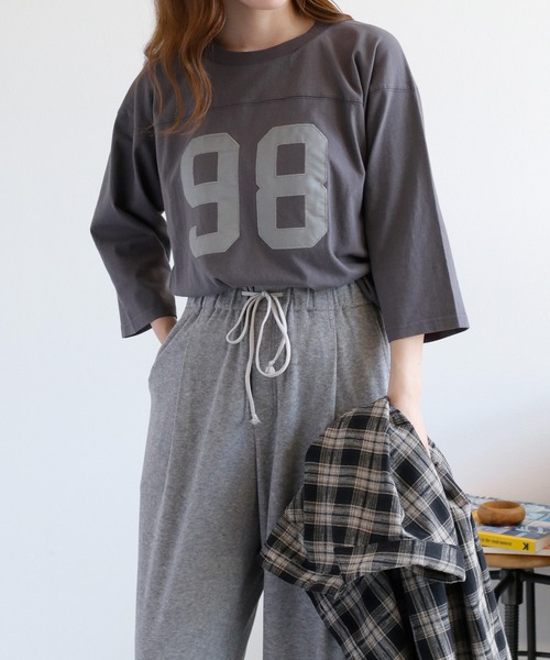 cepo（セポ）の「ナンバリングフットボールTee（Tシャツ/カットソー・レディース・ベージュ/チャコール・M）」の8枚目の写真