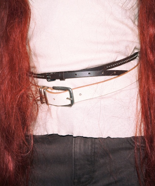 igi（イジ）の「SLIM STUD BELT / スリムスタッズリアルレザーベルト（ベルト・レディース・ブラック/ブラウン・FREE）」の8枚目の写真