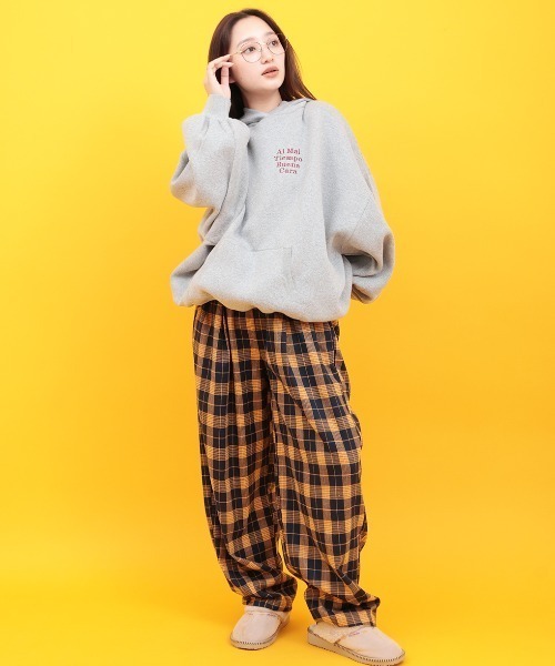 チチカカ（チチカカ）の「Orale! バックロゴニットフーディー（ニット/セーター・レディース・ネイビー/ボルドー/ライトグレー・FREE）」の4枚目の写真