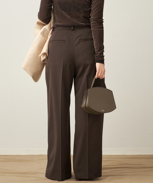 plage（プラージュ）の「One Tuck Straight Wide パンツ（スラックス・レディース・ベージュ/ブラウン・34/36/38）」の3枚目の写真