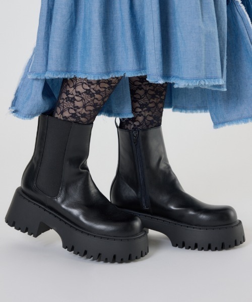 RODEO CROWNS WIDE BOWL（ロデオクラウンズワイドボウル）の「サイドゴアブーツ（ブーツ・レディース・ブラウン/ブラック・SMALL/MEDIUM/LARGE）」の2枚目の写真