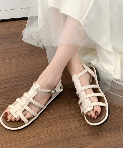 Forcement（フォースメント）の「大人っぽいフラットサンダル（サンダル・レディース・ホワイト/ブラウン/ブラック・24.5cm/24cm/23.5cm/23cm/25cm）」の2枚目の写真