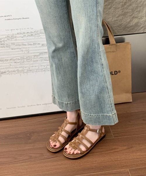 Forcement（フォースメント）の「大人っぽいフラットサンダル（サンダル・レディース・ホワイト/ブラウン/ブラック・24.5cm/24cm/23.5cm/23cm/25cm）」の8枚目の写真