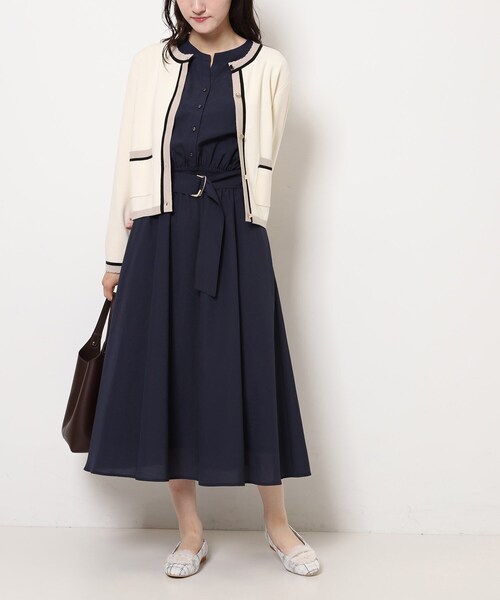 ESPERANZA(エスペランサ)の「ビジューフェイクファーフラットパンプス(パンプス・レディース・グレー系4/ブラック系8/ベージュ系8・22.5cm/23.0cm/23.5cm/24.0cm/24.5cm)」の4枚目の写真
