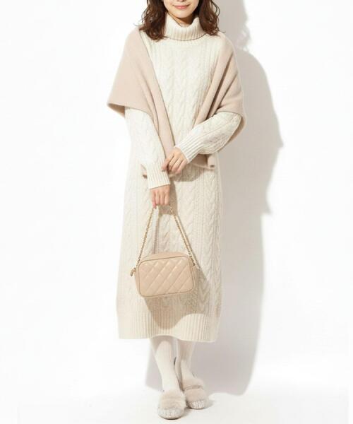 ESPERANZA(エスペランサ)の「ビジューフェイクファーフラットパンプス(パンプス・レディース・グレー系4/ブラック系8/ベージュ系8・22.5cm/23.0cm/23.5cm/24.0cm/24.5cm)」の10枚目の写真