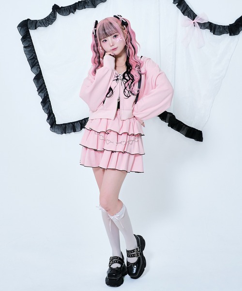 Magia Charm(マギアチャーム)の「ハートチェーン付き3段フリルスカート / インナーショーパン ミニ(スカート・レディース・ブラック/ピンク・F)」の5枚目の写真
