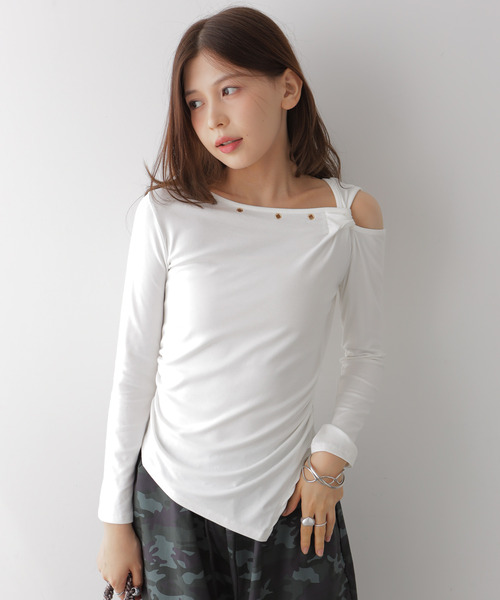 VIVID LADY(ビビッドレディー)の「アシンメトリーワンショルダートップス(Tシャツ/カットソー・レディース・アイボリー/ブラック・FREE)」の6枚目の写真