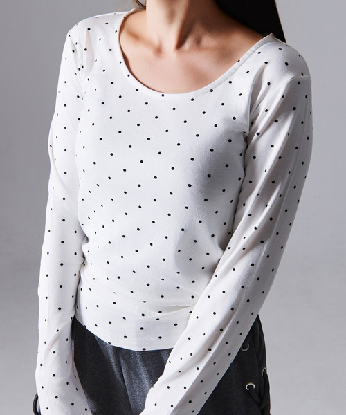 DAESE TOKYO(デセトウキョウ)の「『DAESE TOKYO/デセトウキョウ』ドットリボン付きプルオーバー(Tシャツ/カットソー・レディース・ブラック/チャコールグレー/オフホワイト・FREE)」の8枚目の写真