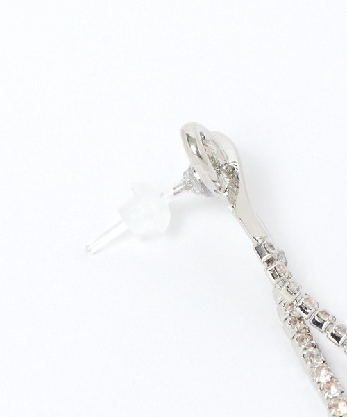 LAKOLE（ラコレ）の「ダイヤレーンリボン樹脂ポストピアス / 592904（ピアス（両耳用）・レディース・その他1/その他2・FREE）」の3枚目の写真
